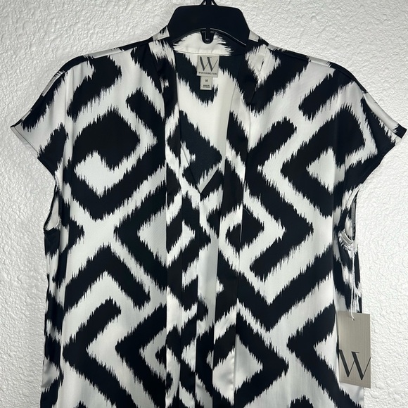 Worthington Women’s V-Neck Silky Black & White Short Sleeve Blouse, Size Medium - Picture 2 of 6